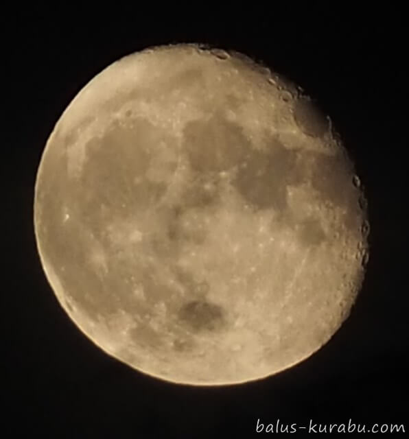 ミラーレス一眼レフで撮った月