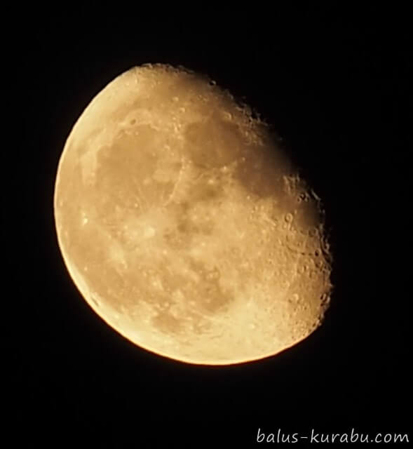 一眼レフで撮った月